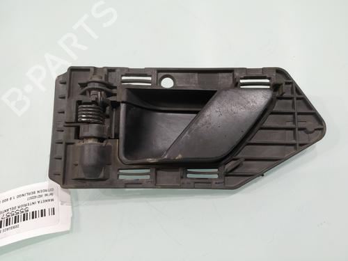 Venstre fortil invendig håndtag CITROËN BERLINGO / BERLINGO FIRST MPV (MF_, GJK_, GFK_) 1.9 D (MFDJY) (68 hp) 31127379