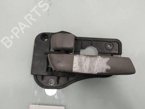 Venstre foran invendig håndtak KIA CEE'D SW (ED) 2.0 CRDi 140 (140 hp) 11035932