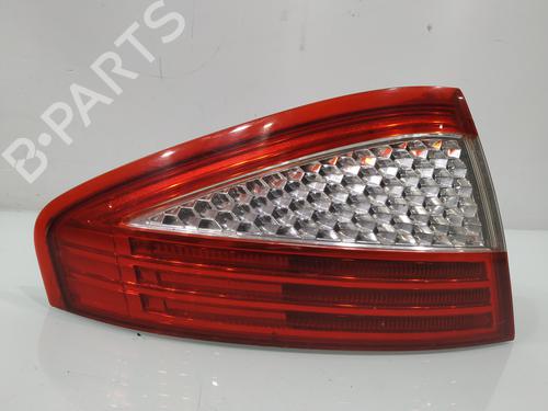 Used Left taillight FORD MONDEO IV (BA7) [2007-2015]  29452576