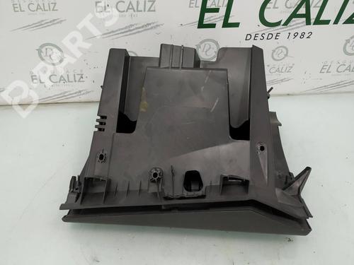 Used Glove box Glove box FORD KUGA II (DM2) 2.0 TDCi 4x4 (150 hp) 8096020 8096020