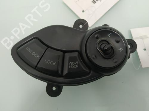 Used Mirror switch HYUNDAI SANTA FÉ I (SM) 2.0 CRDi (113 hp) 23072920