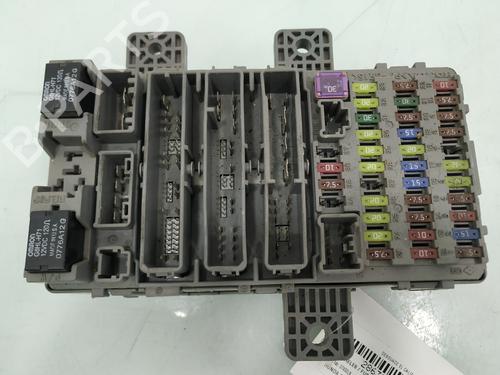 Zekeringkast HONDA CIVIC VIII Hatchback (FN, FK) 2.2 CTDi (FK3) (140 hp) 8095176