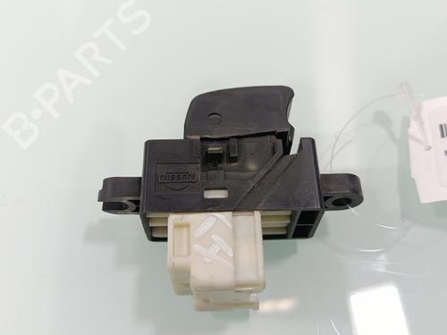 Used Left rear window switch Left rear window switch NISSAN X-TRAIL I (T30) [2001-2013] 33935817 33935817