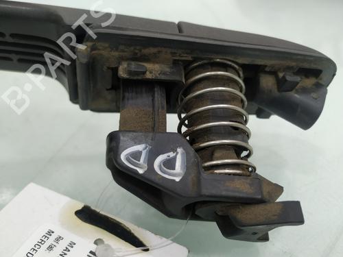 Front right exterior door handle MERCEDES-BENZ VITO Van (W638) 110 CDI 2.2 (638.094) | BP16642429C129 