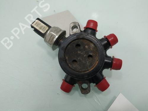 Used Injection rail RENAULT SCÉNIC II (JM0/1_) [2003-2010]  21393625