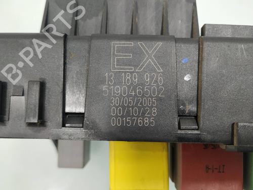 Fuse box OPEL VECTRA C Estate (Z02) 1.9 CDTI (F35) | BP8229889E1 