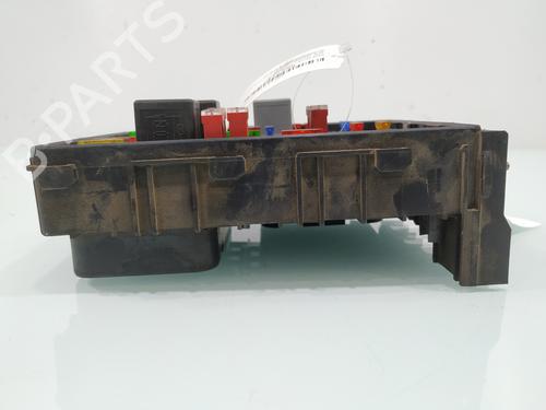 Fuse box VW GOLF V (1K1) | BP32323332E1