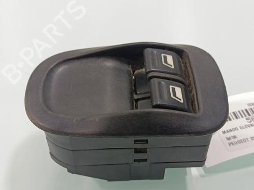 Used Left front window switch Left front window switch PEUGEOT 206 Hatchback (2A/C) 1.4 LPG (75 hp) 34535691 34535691