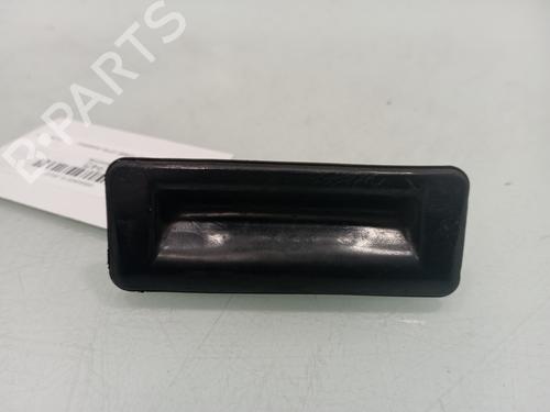 Used Tailgate handle SKODA SUPERB II Estate (3T5) 2.0 TDI 16V (140 hp) 15823043