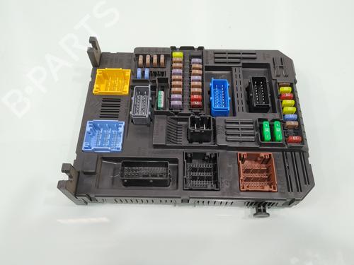 Used Fuse box PEUGEOT 308 II (LB_, LP_, LW_, LH_, L3_) [2013-2021]  27869881
