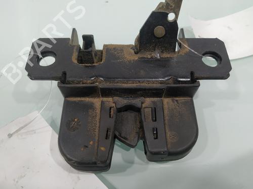 Tailgate lock VW GOLF IV (1J1)  | BP26394682C101 