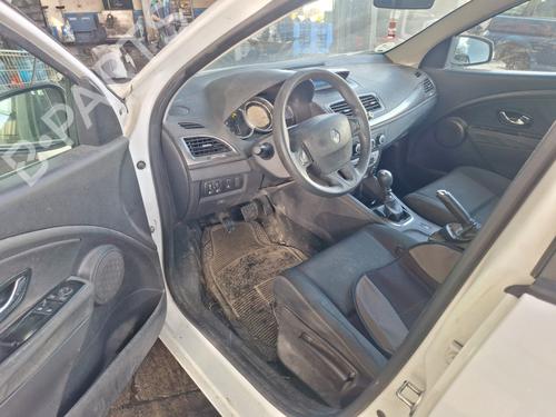 Fuse box RENAULT MEGANE III Hatchback (BZ0/1_, B3_) 1.5 dCi (BZ1G, BZ1W, BZ0R) | BP31828417E1