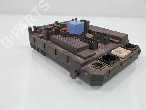 Fuse box CITROËN C5 I (DC_) 2.2 HDi (DC4HXB, DC4HXE) | BP28054611E1 
