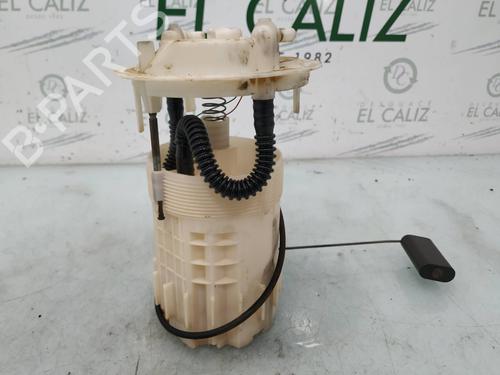 Used Fuel pump RENAULT KANGOO / GRAND KANGOO II (KW0/1_) 1.5 dCi 70 (KW0V, KW0A) (68 hp) 8098482