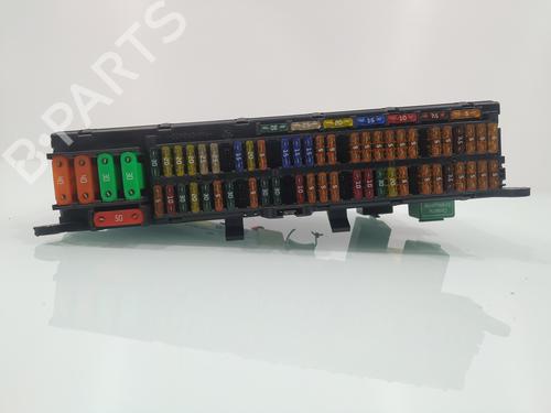 Used Fuse box LAND ROVER RANGE ROVER III (L322) 3.6 D 4x4 (272 hp) 24126063