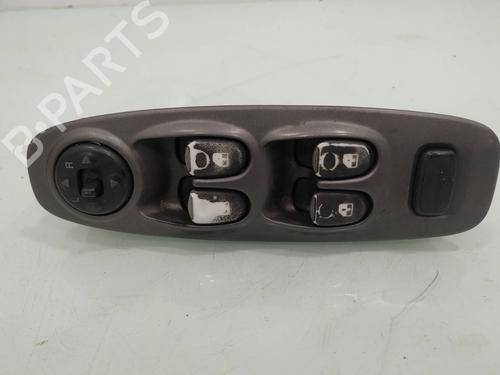 Used Left front window switch HYUNDAI ACCENT I (X-3) 1.5 i 12V (88 hp) 11583248