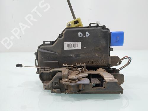 Used Front right lock VW POLO IV (9N_, 9A_) 1.4 TDI (70 hp) 31144026