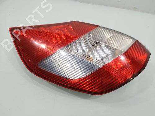 left-taillight-renault-scenic-ii-jm01_-2003-2004-2005-2006-2007-2008-2009-2010-31957828 main image