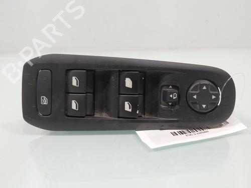 Used Left front window switch PEUGEOT 308 II (LB_, LP_, LW_, LH_, L3_) [2013-2021]  27931288