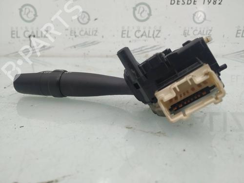 Used Headlight switch TOYOTA COROLLA Verso (ZER_, ZZE12_, R1_) 2.2 D-4D (AUR10_, AUR10R) (136 hp) 8186117