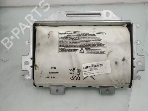 Used Passenger airbag PEUGEOT 308 I (4A_, 4C_) [2007-2016]  9810461