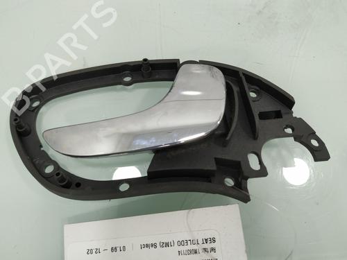Højre bagtil invendig håndtag SEAT TOLEDO II (1M2) 1.9 TDI | BP16764027I16 