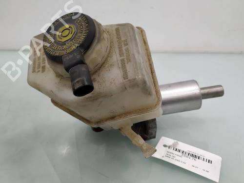 Used Brake master cylinder BMW X3 (E83) xDrive 20 d (177 hp) 8948121
