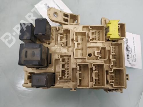 Used Fuse box Fuse box TOYOTA LAND CRUISER 90 (_J9_) 3.0 TD (KZJ90_, KZJ95_, KZJ90R, KZJ95R, KZJ90W, KZJ95W) (125 hp) 9584573 9584573