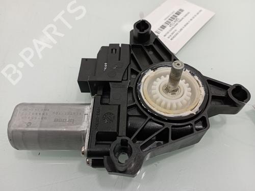 Used Right rear window motor MERCEDES-BENZ B-CLASS Sports Tourer (W246, W242) [2011-2018]  13578012