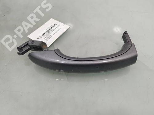 Used Front left exterior door handle Front left exterior door handle VW TOUAREG (7LA, 7L6, 7L7) 2.5 R5 TDI (174 hp) 8681833 8681833