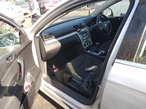 Portierruitmotor linksachter VW PASSAT B6 (3C2) 2.0 TDI | BP8088467E23 