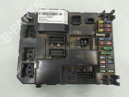 Used Fuse box PEUGEOT 307 Break (3E) 2.0 HDI 110 (107 hp) 19153446