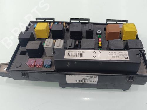 Used Fuse box Fuse box 38172147 38172147
