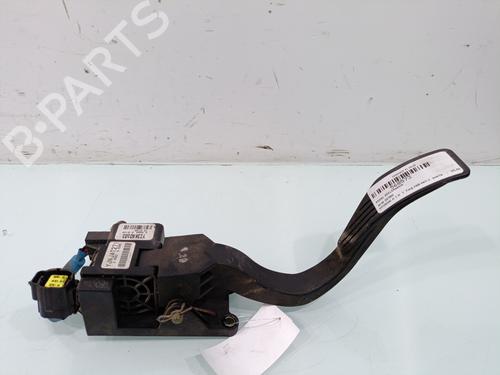 Used Pedal Pedal HYUNDAI H-1 / STAREX Bus (A1) 2.5 TD 4WD (99 hp) 32297858 32297858
