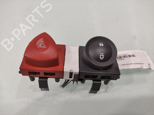 Used Warning switch Warning switch RENAULT MEGANE II (BM0/1_, CM0/1_) [2001-2012] 32786082 32786082