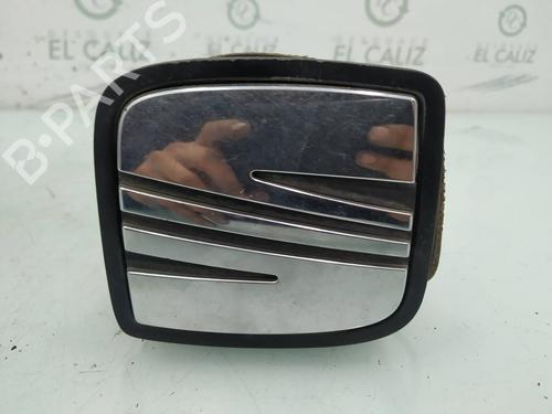 Used Tailgate handle SEAT CORDOBA (6K1, 6K2) 1.4 i (60 hp) 8096884