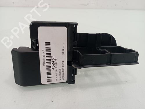 Used Fuse box AUDI Q5 (FYB, FYG) 3.0 TDI quattro (286 hp) 13497311
