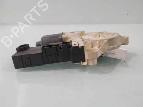 Portierruitmotor rechtsvoor PEUGEOT 407 (6D_) 2.0 HDi 135 (6DRHRH, 6DRHRE, 6DRHRG, 6DRHRJ) | BP30043652E20 