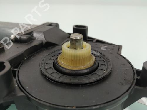 Right front window motor AUDI A4 B7 (8EC) 2.0 TDI 16V | BP24815822E20 