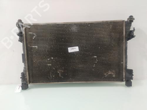 Radiateur à eau MERCEDES-BENZ CLK (C209) [2002-2010]  29830957
