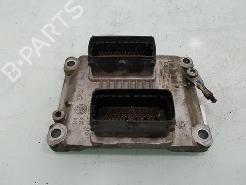 Used Engine control unit (ECU) OPEL CORSA C (X01) 1.2 (F08, F68) (75 hp) 13016604
