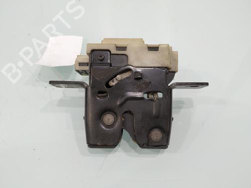 Used Tailgate lock RENAULT CLIO III (BR0/1, CR0/1) 1.5 dCi (BR17, CR17) (86 hp) 32072105