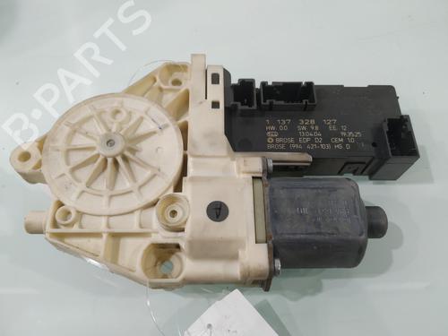 Vindusheismotor høyre foran PEUGEOT 407 (6D_) 2.0 HDi 135 (6DRHRH, 6DRHRE, 6DRHRG, 6DRHRJ) (136 hp) 30043652