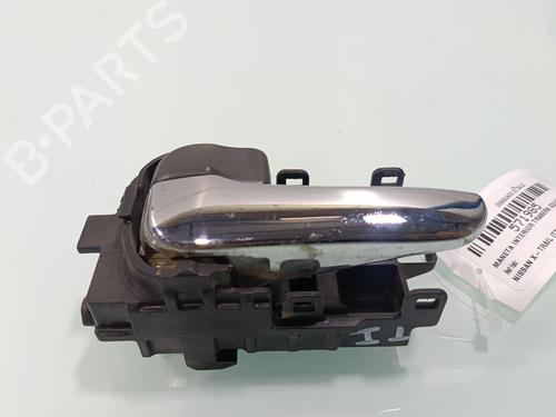 Venstre bagtil invendig håndtag Venstre bagtil invendig håndtag NISSAN X-TRAIL I (T30) [2001-2013] 33935824 33935824