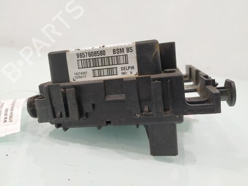 Fuse box CITROËN XSARA (N1) 2.0 HDi 90 | BP25846045E1 