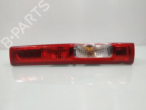 Used Right taillight OPEL VIVARO A Van (X83) [2001-2015]  31917196