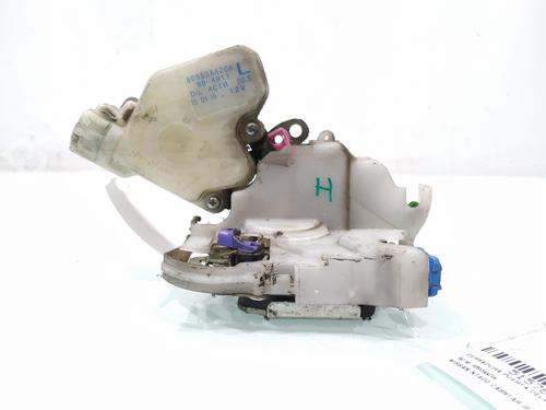 Used Front left lock NISSAN NT400 CABSTAR (F24M) [2009-2025]  26432059