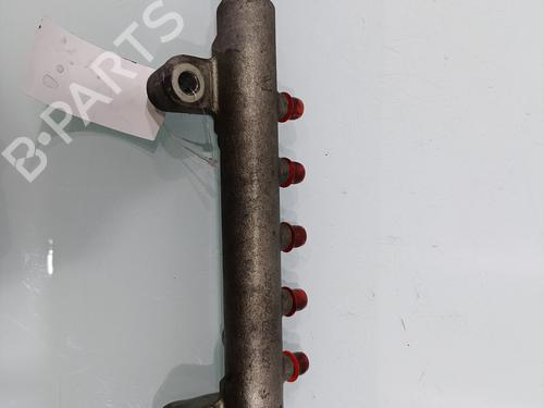Used Injection rail Injection rail NISSAN X-TRAIL I (T30) [2001-2013] 33957033 33957033