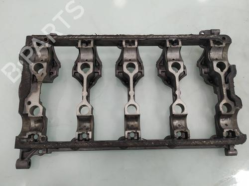 Used Valve cover DODGE CALIBER 2.0 CRD (140 hp) 14030518