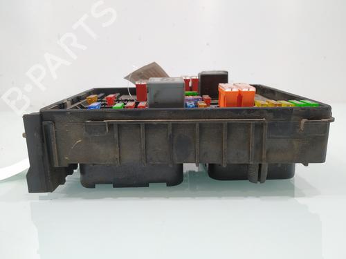 Fuse box VW GOLF V (1K1) | BP32323332E1